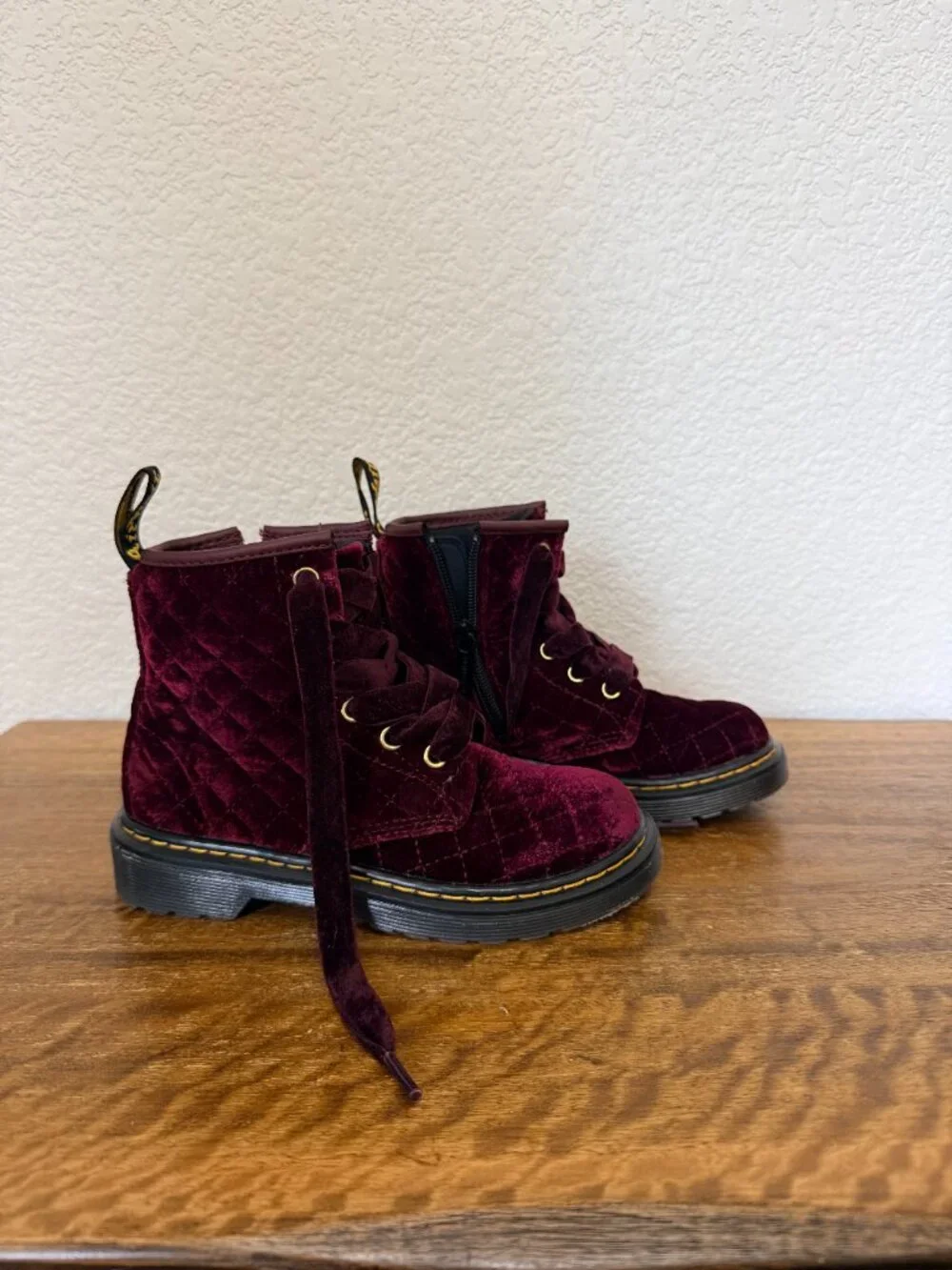 DR. MARTENS JUNIOR 1460 CHERRY - RED VELVET LACE-UP BOOTS size 13